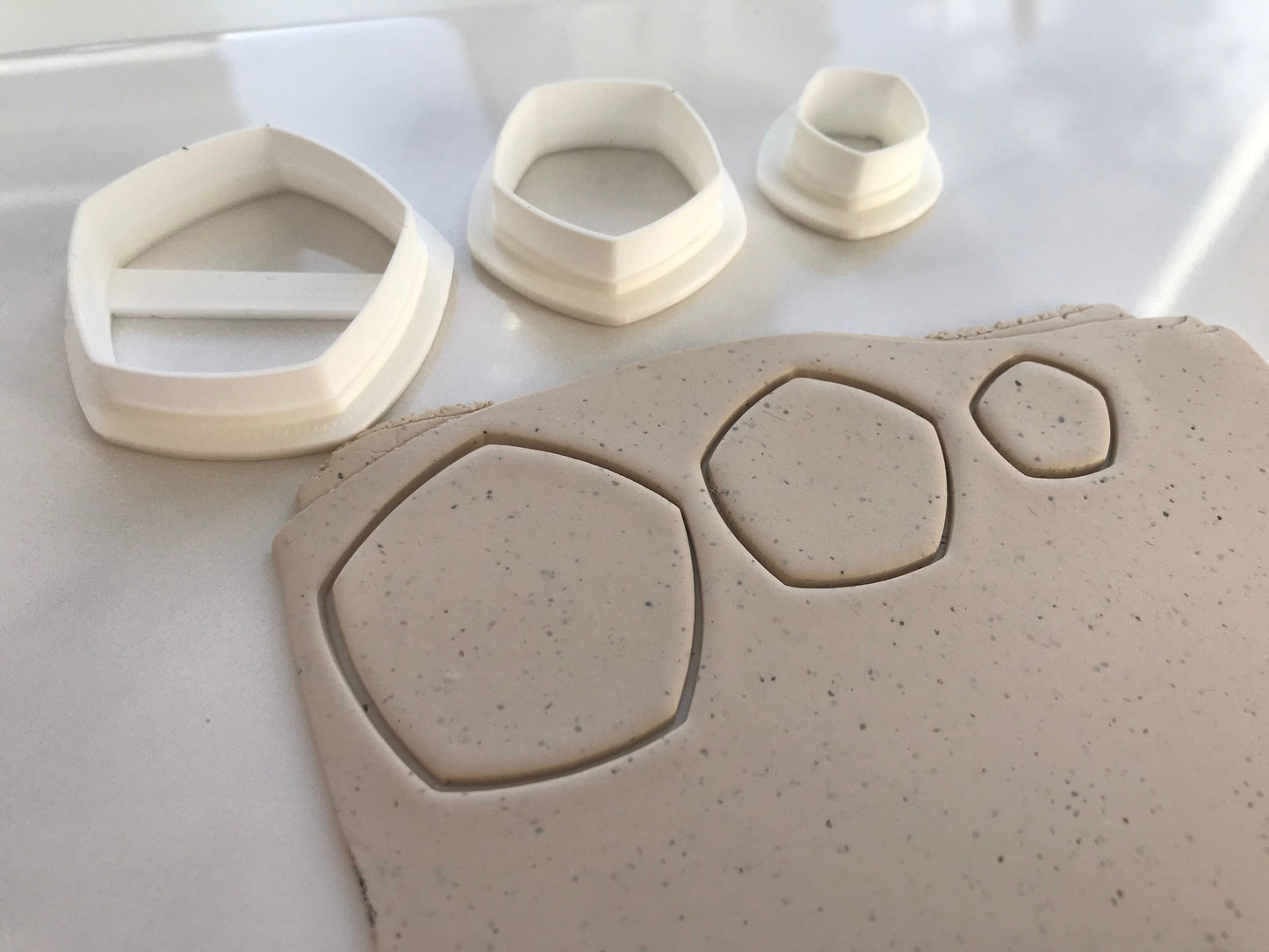 Fünfeckige Ausstecher für Modelliermasse, Cutter in Wunschgröße, dicke Fünfecke, Werkzeug für Schmuckherstellung mit Fimo und Co.