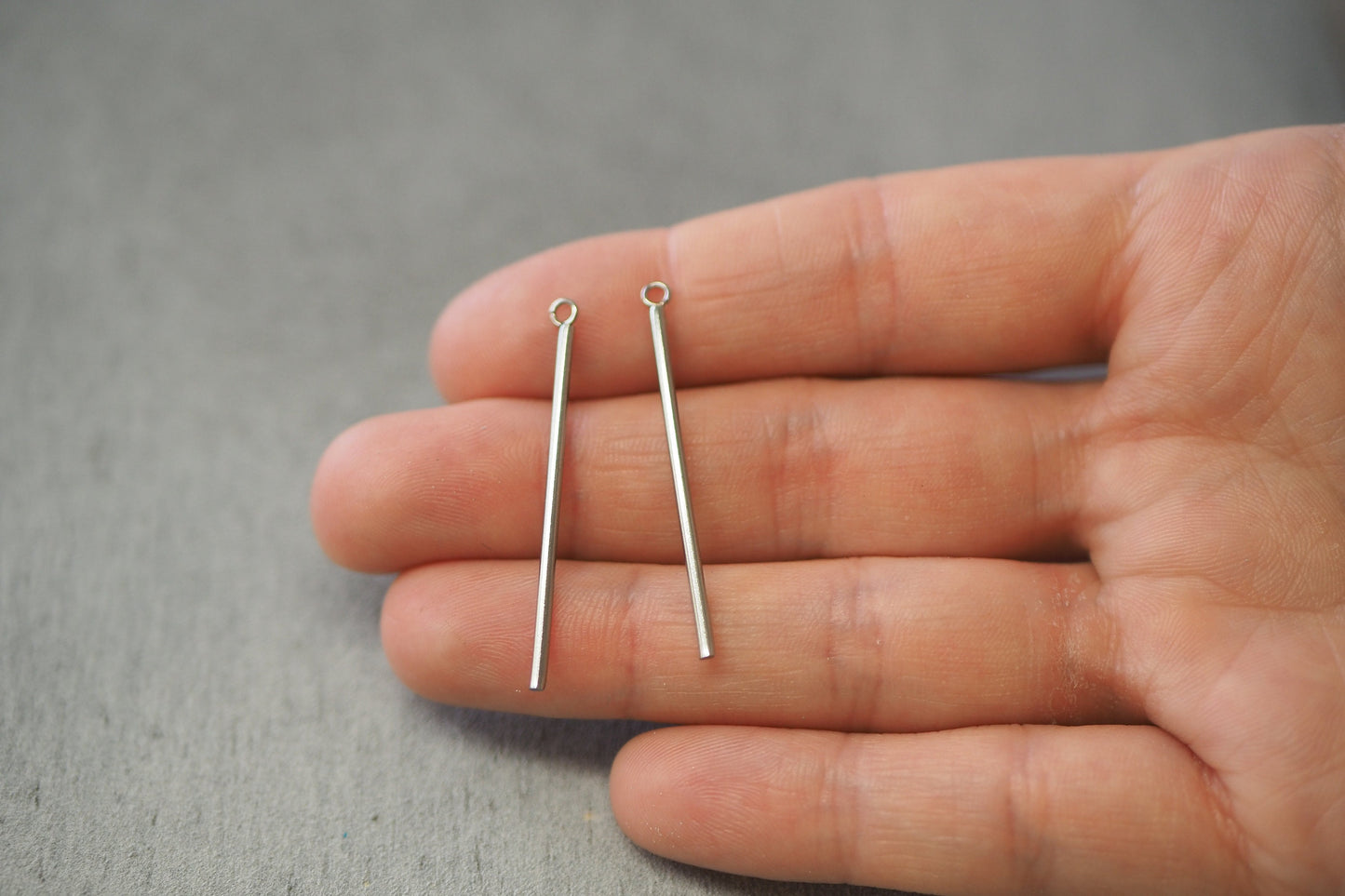 10 stabförmige Anhänger 30mm, Stab Stäbchen, gold oder silber, 18 Karat echt vergoldet, Schmuckzubehör