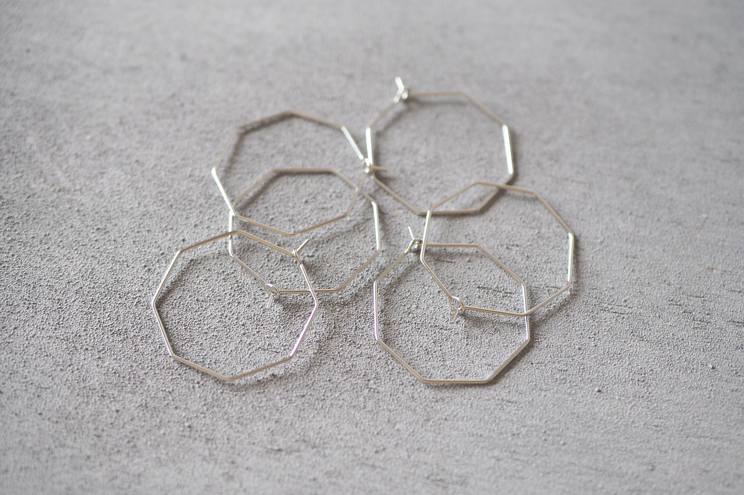 5 Paar achteckige Kreolen, minimalistisch und schlicht in Gold oder Silber, Schmuckzubehör