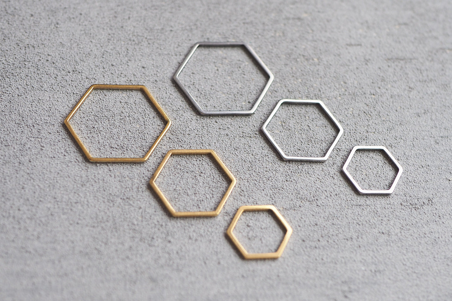 10 sechseckige Anhänger o. Verbinder aus Edelstahl, 12mm, 16mm o. 20mm, Sechseck Hexagon hohl, Gold oder Silber, Schmuckzubehör