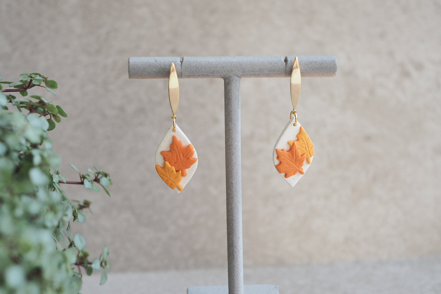 Handgemachte Ohrringe aus Polymer Ton, HERBST KOLLEKTION, Oliv Grün Blätter, Handgefertigter Fimo Schmuck