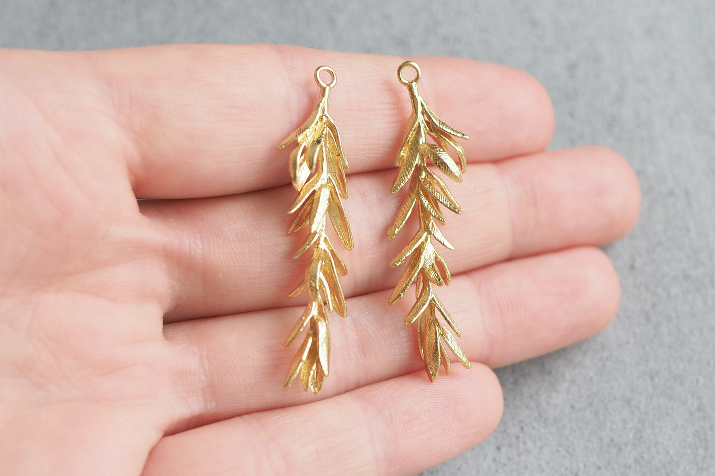 4 große Zweige aus Messing 4,3cm gold, Anhänger Blätter Blatt, Schmuckzubehör