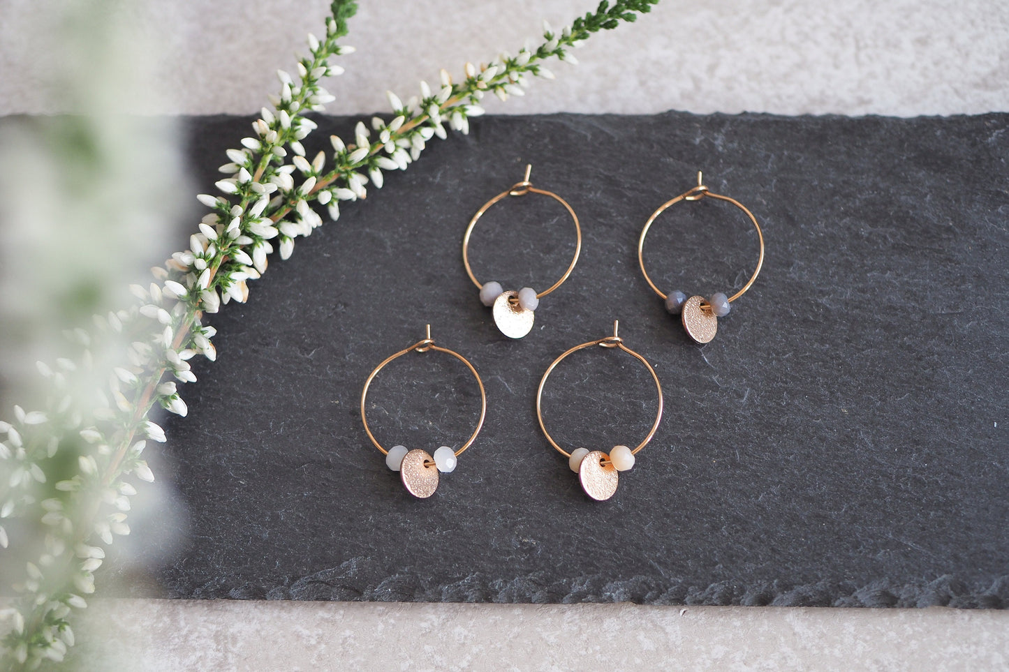 Creolen mit Plättchen Anhänger und Glasschliffperlen, Roségold, verschiedenen Farben, schlicht reduziert modern minimalistisch Yoga