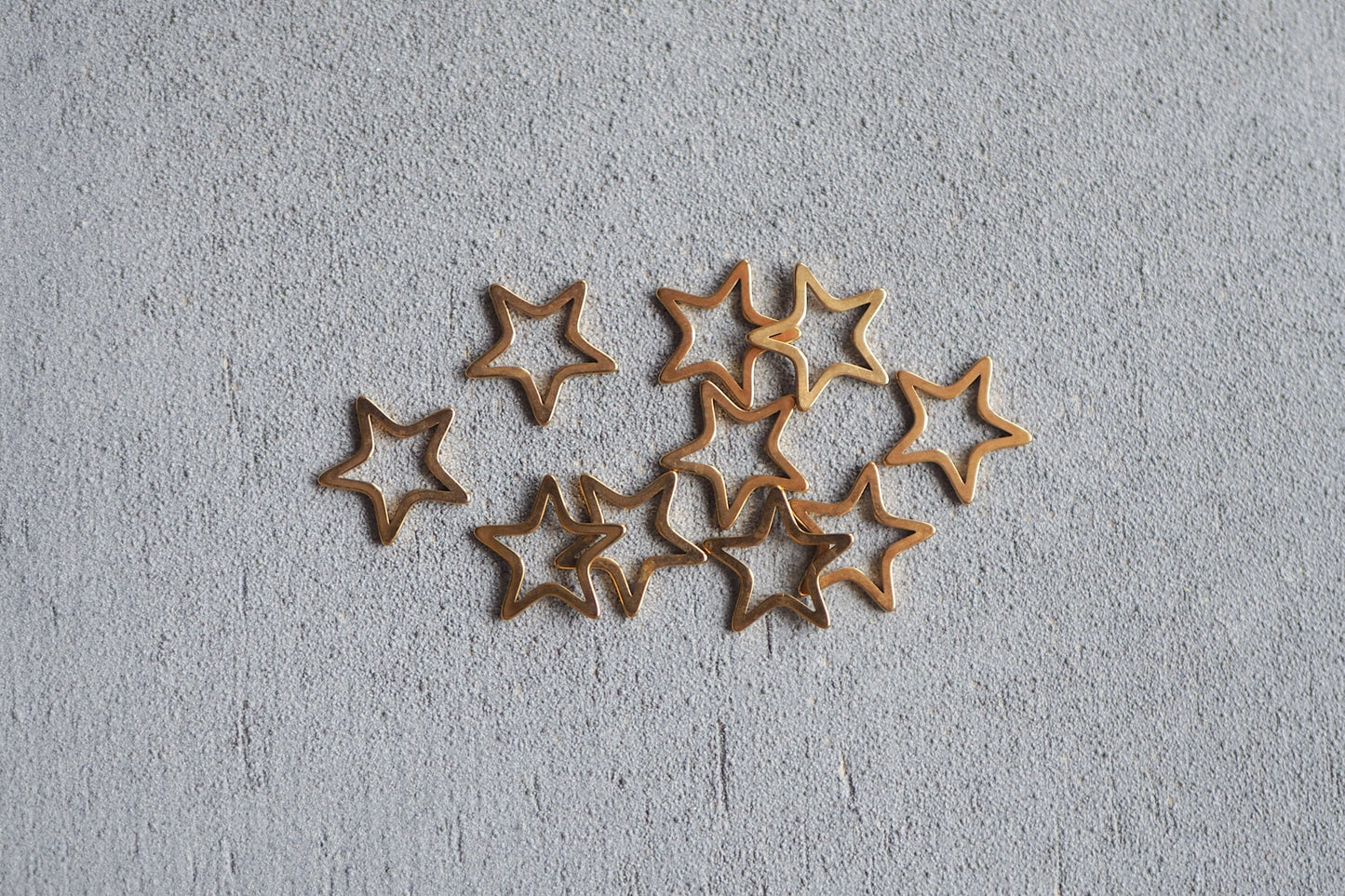 10 Stern Anhänger o. Verbinder aus Edelstahl, 12mm, Sterne Sternchen hohl, Gold oder Silber, Schmuckzubehör