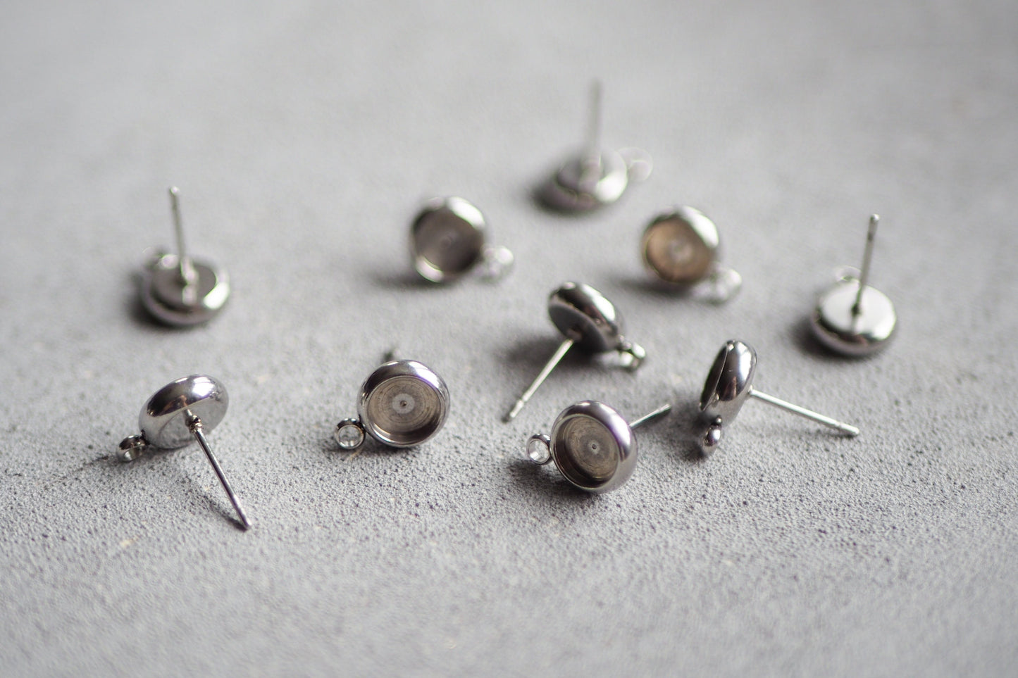 10 Ohrstecker Rohlinge mit Fassung und Öse aus Edelstahl in Gold, Silber, Roségold oder Schwarz, 6mm oder 10mm, Ohrringe Schmuckzubehör