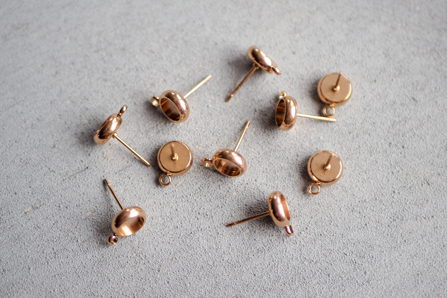 10 Ohrstecker Rohlinge mit Fassung und Öse aus Edelstahl in Gold, Silber, Roségold oder Schwarz, 6mm oder 10mm, Ohrringe Schmuckzubehör