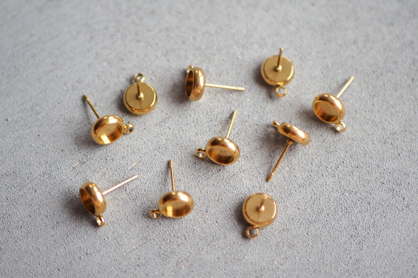 10 Ohrstecker Rohlinge mit Fassung und Öse aus Edelstahl in Gold, Silber, Roségold oder Schwarz, 6mm oder 10mm, Ohrringe Schmuckzubehör