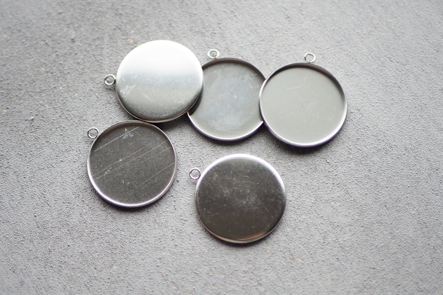 5 Anhänger Fassungen für Ketten aus Edelstahl in gold, silber, Roségold oder schwarz, 16mm oder 25mm, Rohling Halskette Schmuckzubehör