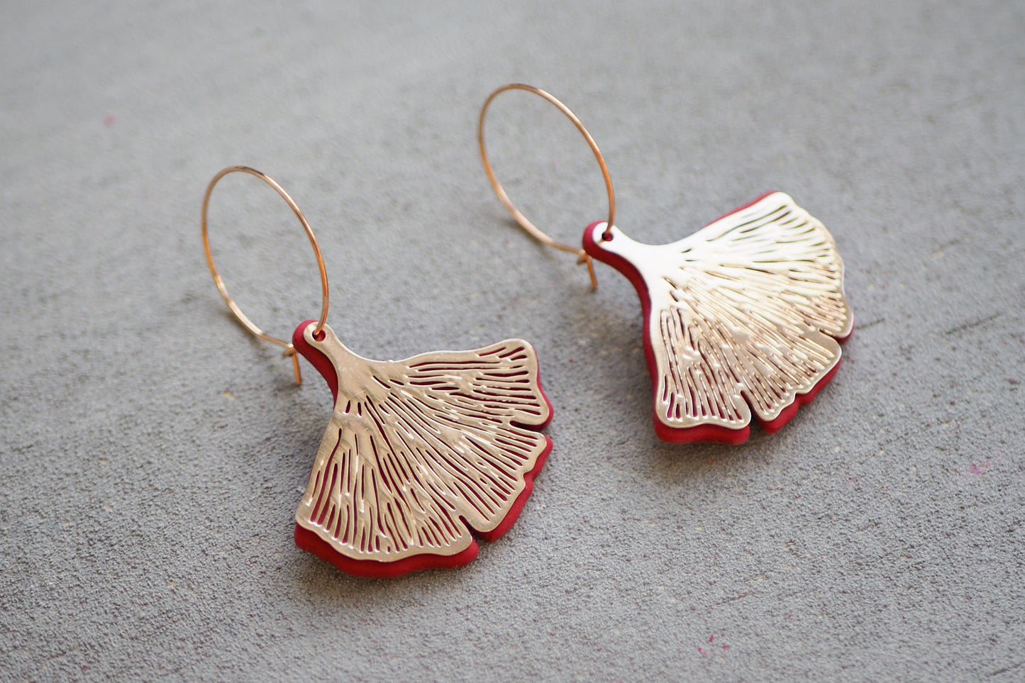 10 Ginkgo Blatt Anhänger aus Messing, 30mm in Gold, Silber oder Roségold, Ginko Baum Pflanze, Charm Schmuckzubehör