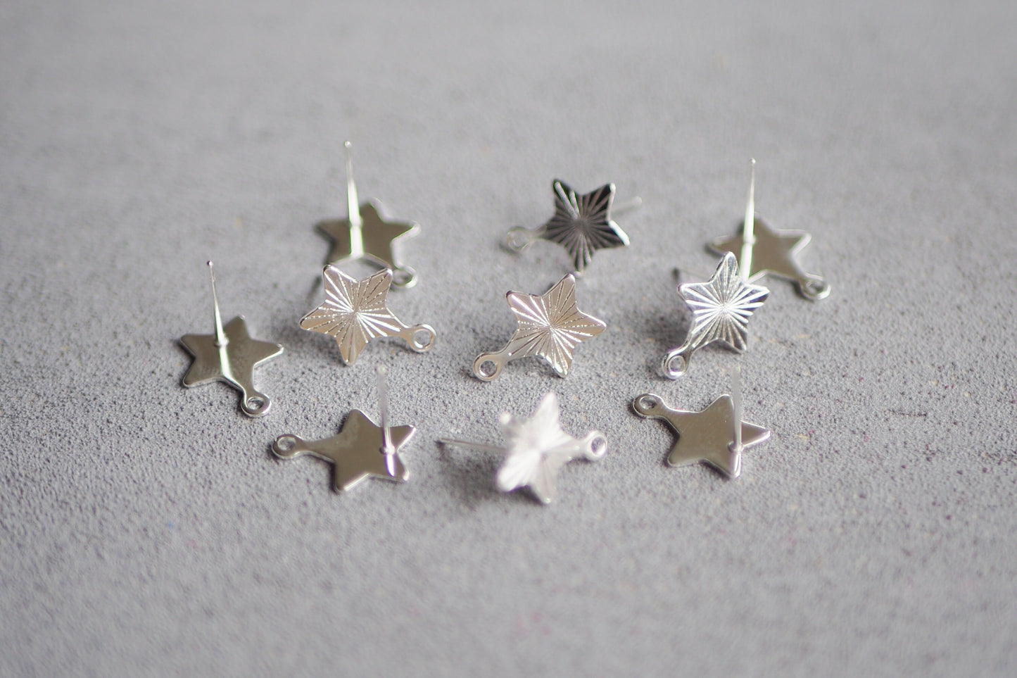 5 Paar Stern Ohrstecker aus Edelstahl, strukturiert mit Strahlen-Muster, Gold Silber Roségold, Sterne Weihnachten Strahlen, Schmuckzubehör