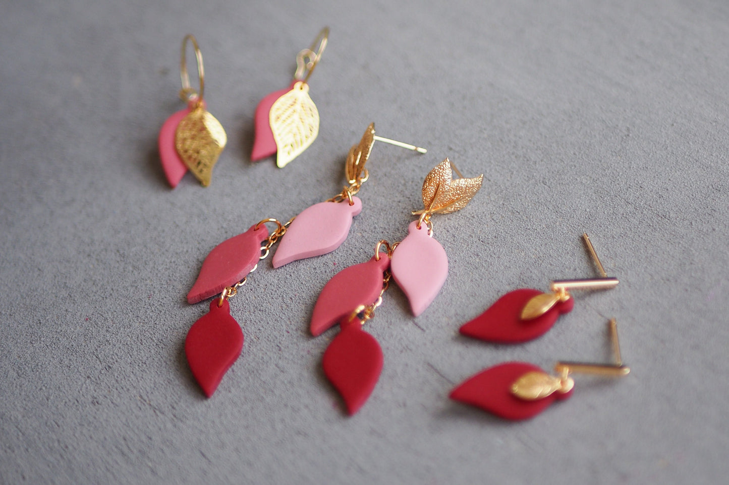 10x kleine Blatt Anhänger aus Edelstahl, 19mm x 10mm, 18 Karat echt vergoldet, Herbst Blättchen Laub Blätter, Gold Schmuckzubehör