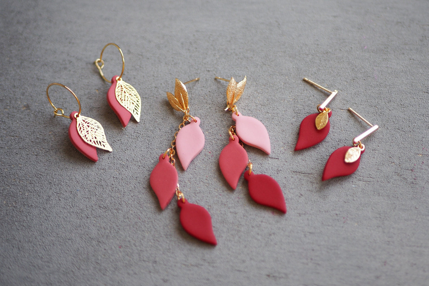 10x kleine Blatt Anhänger aus Edelstahl, 19mm x 10mm, 18 Karat echt vergoldet, Herbst Blättchen Laub Blätter, Gold Schmuckzubehör