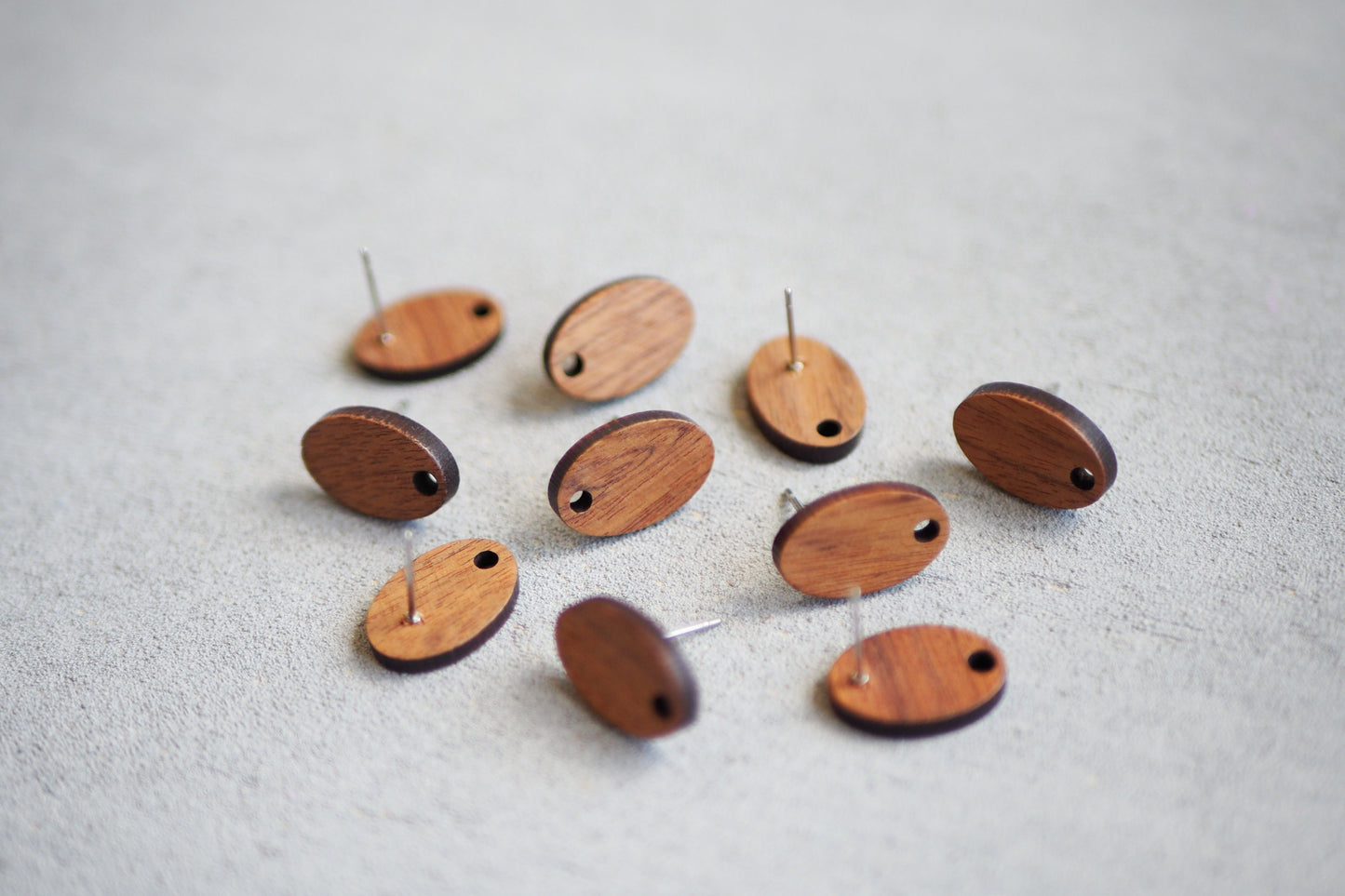 10x Holz Ohrstecker oval, 15mm / 27mm, Schmuckzubehör für DIY Schmuck, Oval Walnuss Holz Ohrringe Ohrschmuck