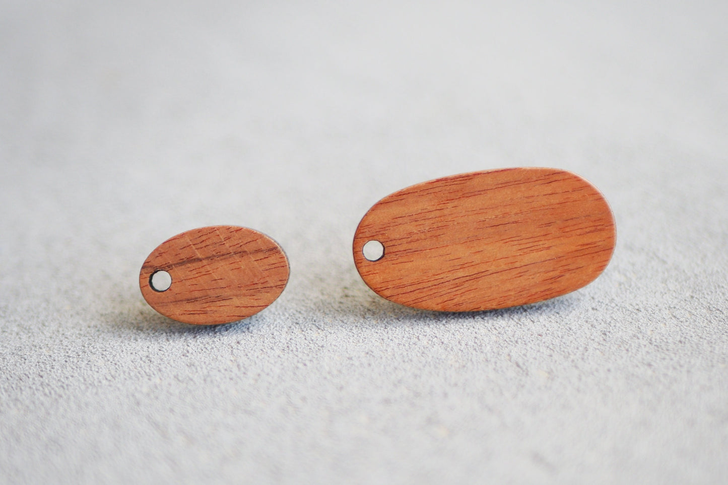 10x Holz Ohrstecker oval, 15mm / 27mm, Schmuckzubehör für DIY Schmuck, Oval Walnuss Holz Ohrringe Ohrschmuck