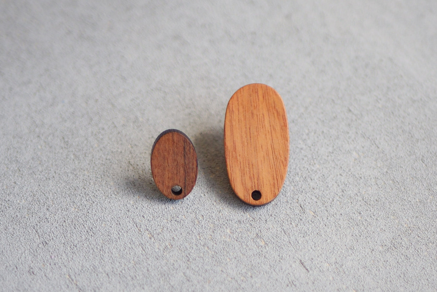 10x Holz Ohrstecker oval, 15mm / 27mm, Schmuckzubehör für DIY Schmuck, Oval Walnuss Holz Ohrringe Ohrschmuck