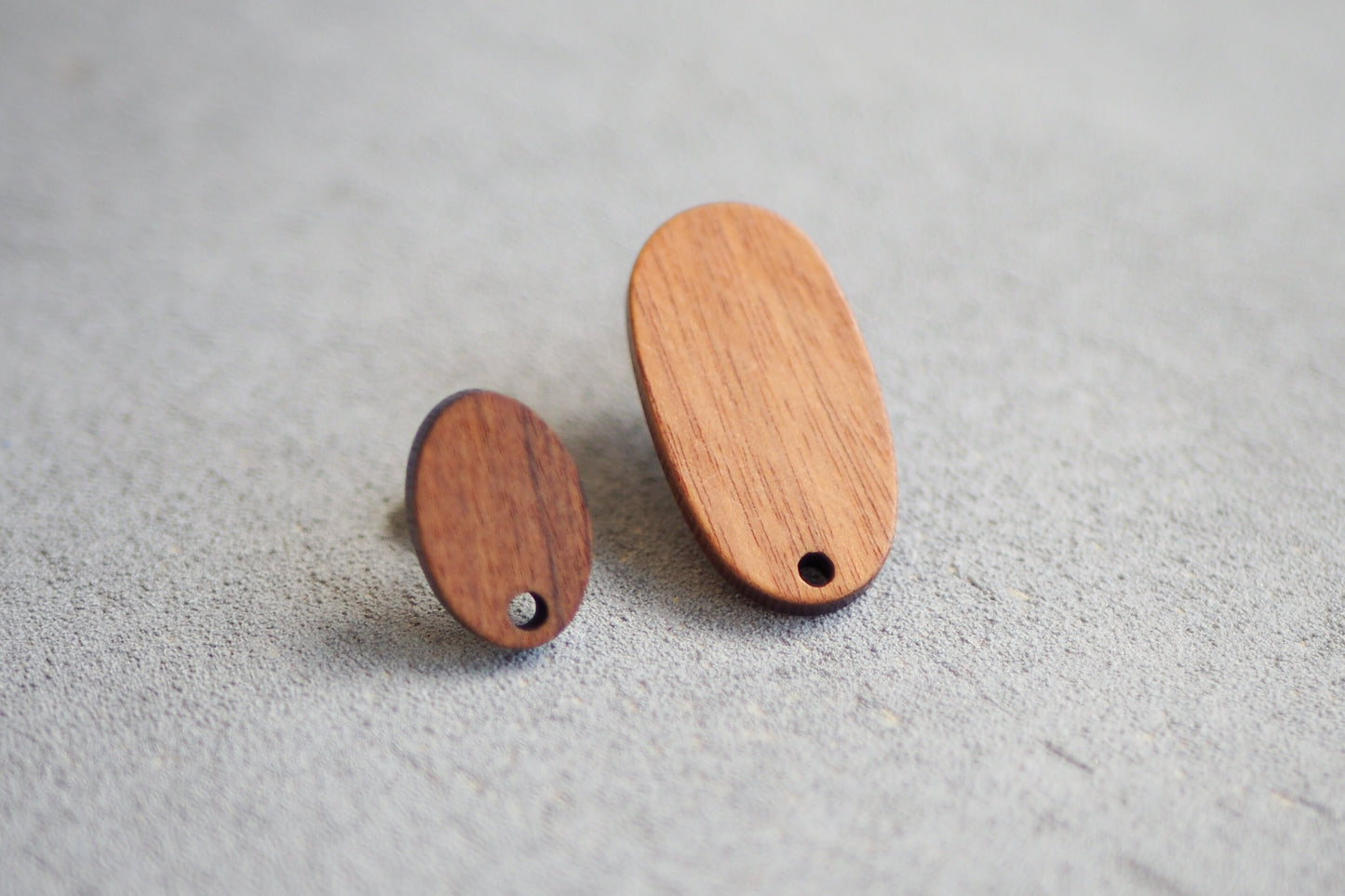 10x Holz Ohrstecker oval, 15mm / 27mm, Schmuckzubehör für DIY Schmuck, Oval Walnuss Holz Ohrringe Ohrschmuck