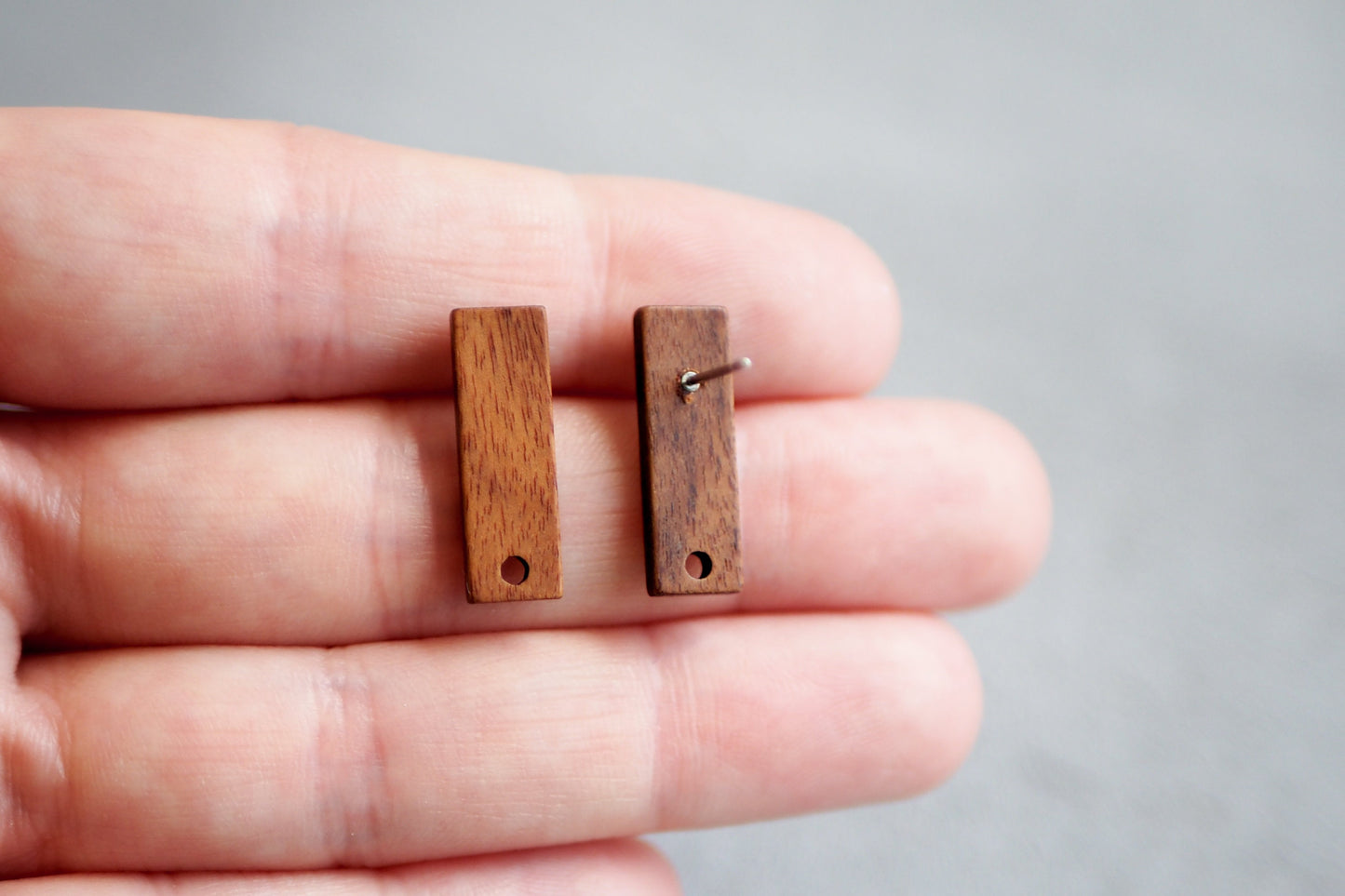10x Holz Ohrstecker rechteckig, 20mm x 6,5mm, Schmuckzubehör für DIY Schmuck, Rechteck Viereck Walnuss Holz Ohrringe Ohrschmuck
