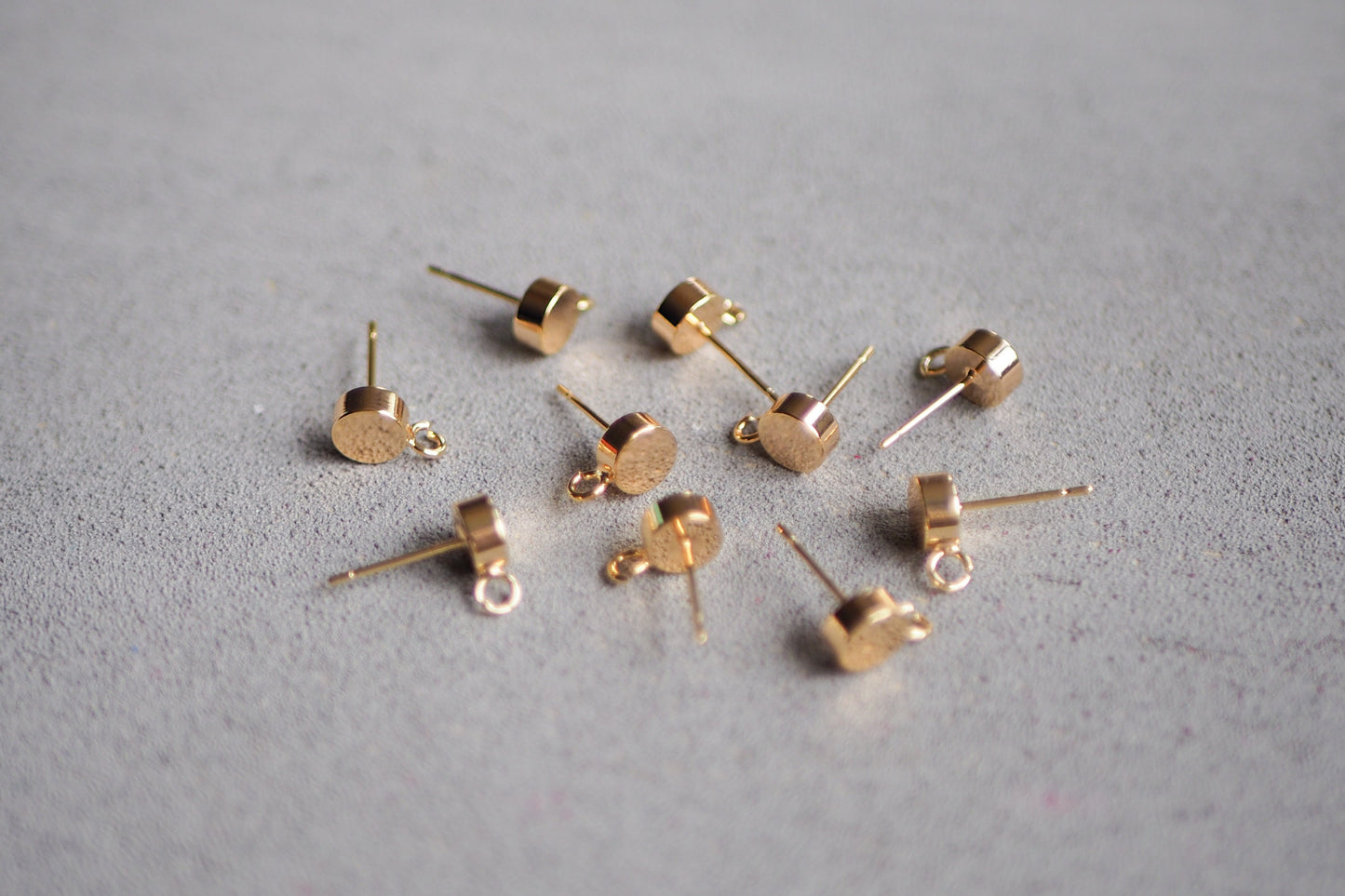 5 Paar Ohrstecker aus Messing, 18 Karat echt vergoldet, Gold Schmuck Ohrringe Schmuckzubehör