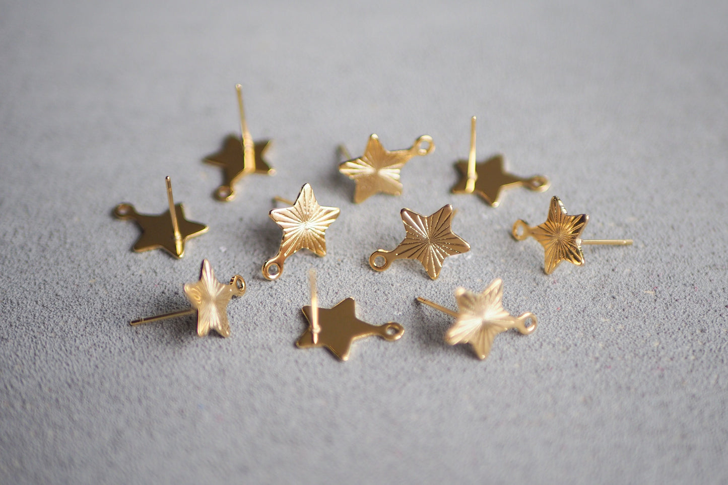 5 Paar Stern Ohrstecker aus Edelstahl, strukturiert mit Strahlen-Muster, Gold Silber Roségold, Sterne Weihnachten Strahlen, Schmuckzubehör