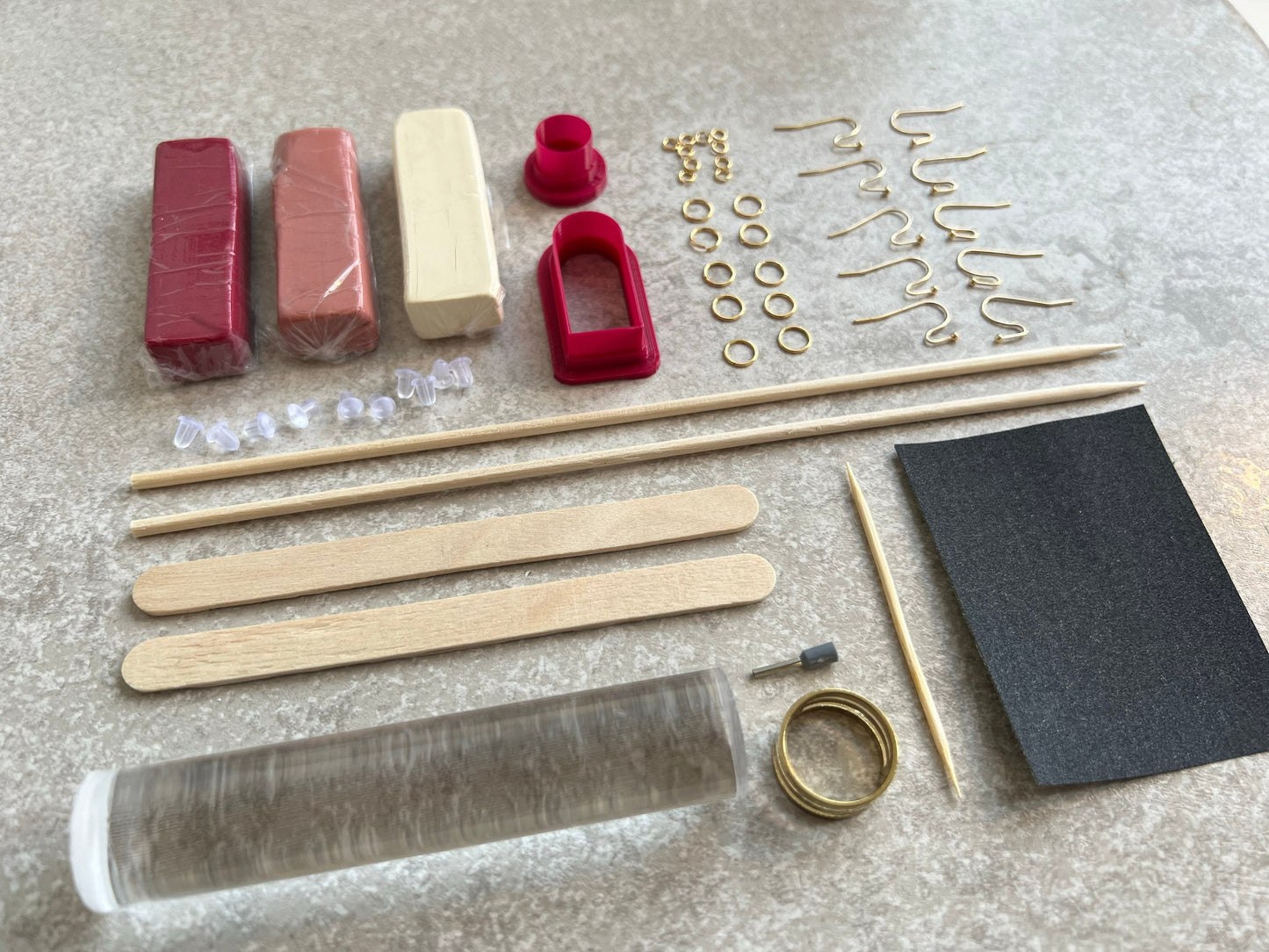 DIY Set: Ohrringe aus FIMO in Wunschfarben, Low-Budget Kit, Schmuck aus Polymerton selbst machen, tolles Geschenk