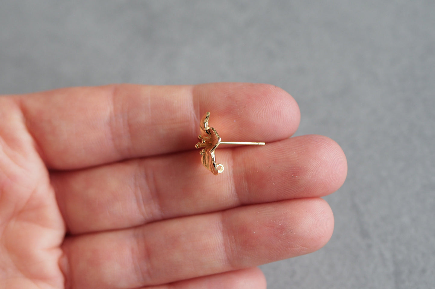 5 Paar Blumen Ohrstecker aus Messing mit Öse, 18 Karat vergoldet o. platiniert, Blüten Frühling Ohrringe, Gold oder Silber, Schmuckzubehör