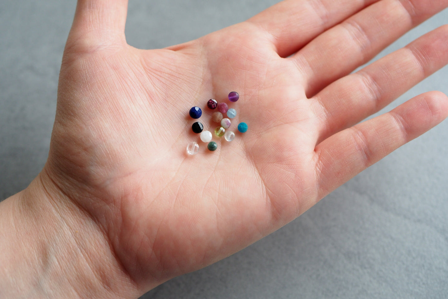 20x Edelstein Perlen 4-5mm, facettierte Linsen mit Querbohrung, Mondstein Labradorith Apatit Turmalin Aquamarin Sodalit Amethyst Granat