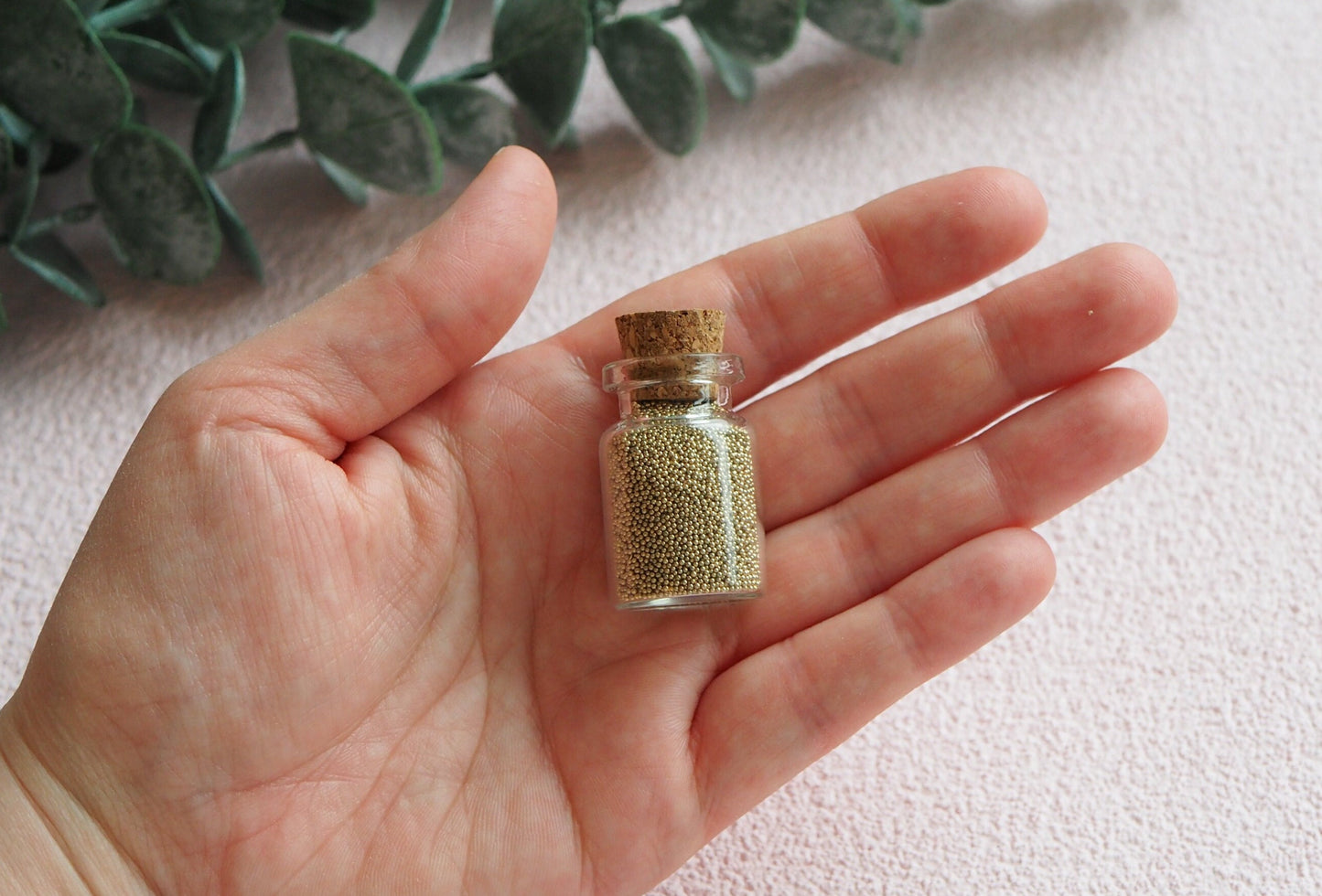 Mikroperlen aus Glas zur Schmuckherstellung mit Polymeton (FIMO), 0,6-0,8mm, Gold Silber Weiß Schwarz, 10g Micro Perlen Caviar Bubble Beads