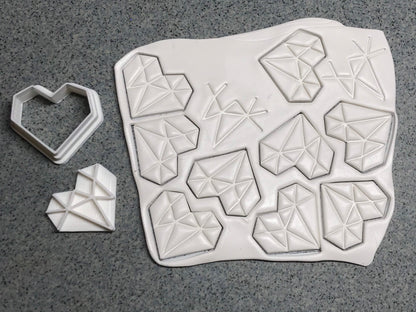 Ausstecher Cutter Form für Modelliermasse, Origami  Herz mit passendem Stempel, Werkzeug für Schmuckherstellung mit Fimo und Co.