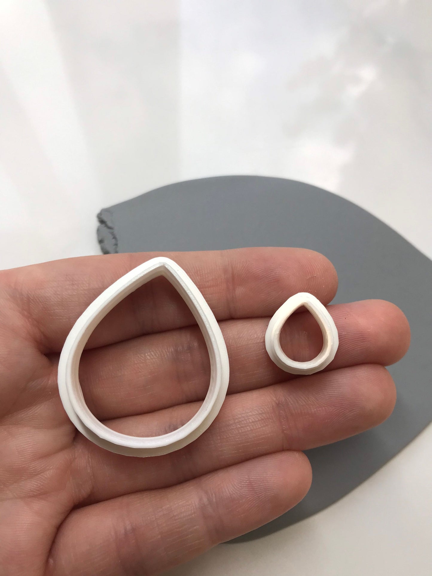 Ausstecher für Modelliermasse, Set mit zwei Tropfen Cuttern, organische Formen, Werkzeug für Schmuckherstellung mit Fimo und Co.