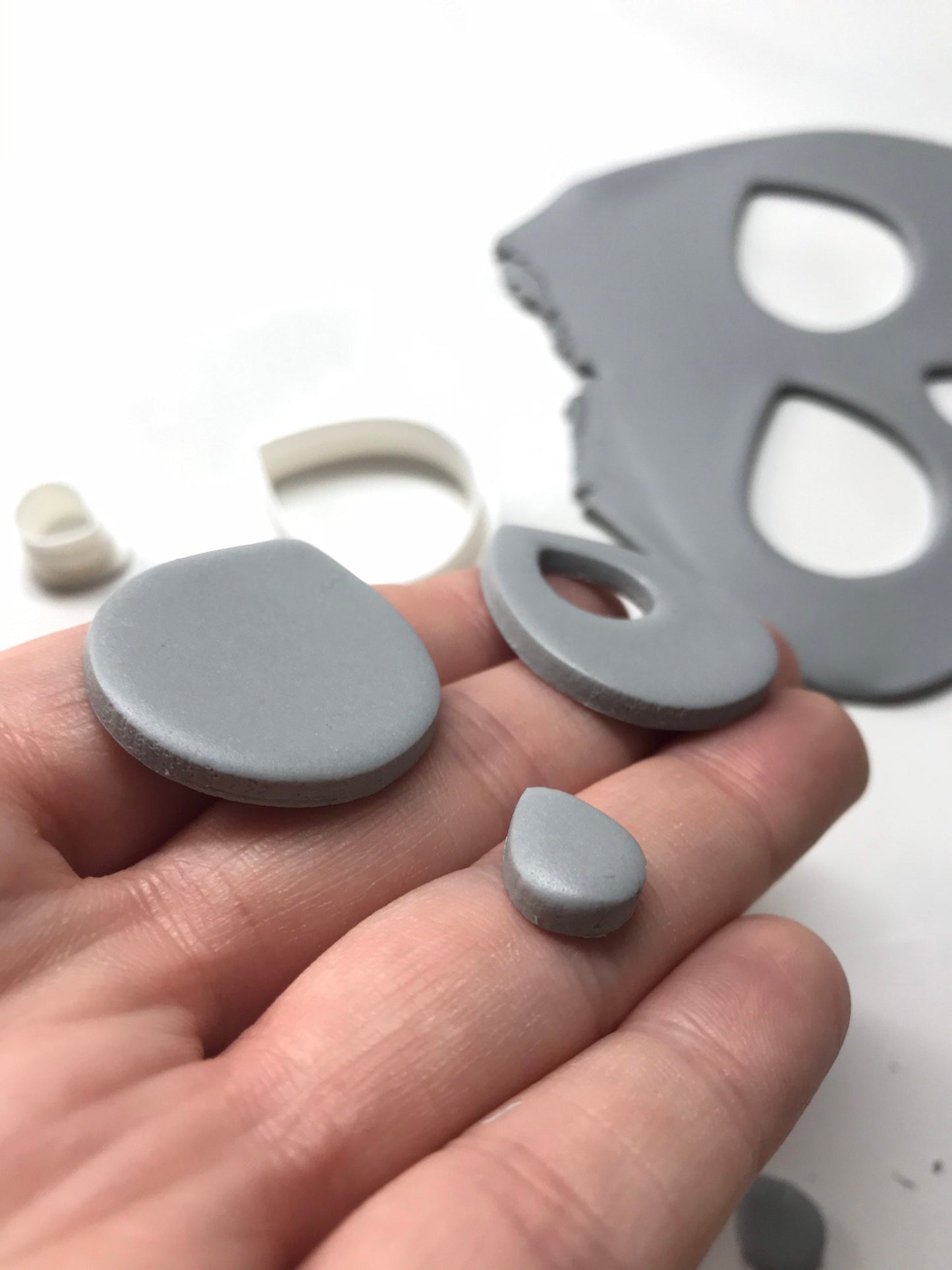 Ausstecher für Modelliermasse, Set mit zwei Tropfen Cuttern, organische Formen, Werkzeug für Schmuckherstellung mit Fimo und Co.