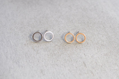 5 Paar Ohrstecker mit 10mm Ring, Messing vergoldet o. platiniert, Pin aus 925er Sterling Silber, Schmuckzubehör Ohrhaken