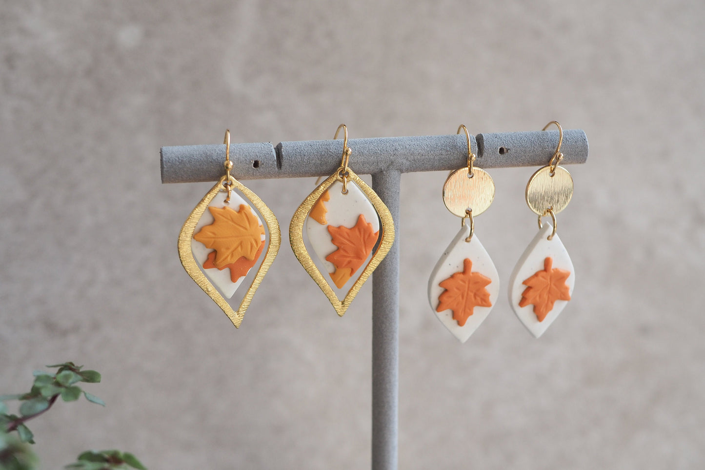 Handgemachte Ohrringe aus Polymer Ton, HERBST KOLLEKTION, Oliv Grün Blätter, Handgefertigter Fimo Schmuck