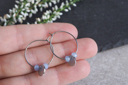 Creolen mit Plättchen Anhänger und Glasschliffperlen, silber platiniert, verschiedenen Farben, schlicht reduziert modern minimalistisch Yoga