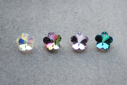 10 Blumen Anhänger aus Glas, 14mm x 14mm, facettiert mit silbernen Rückseiten, weiß gold lila pink orange blau grün, Schmuckzubehör