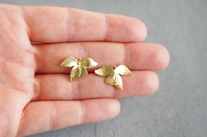 10 Verbinder aus Rohmessing, Blüte Blume Orchidee, Anhänger Charm Metallelement Schmuckzubehör