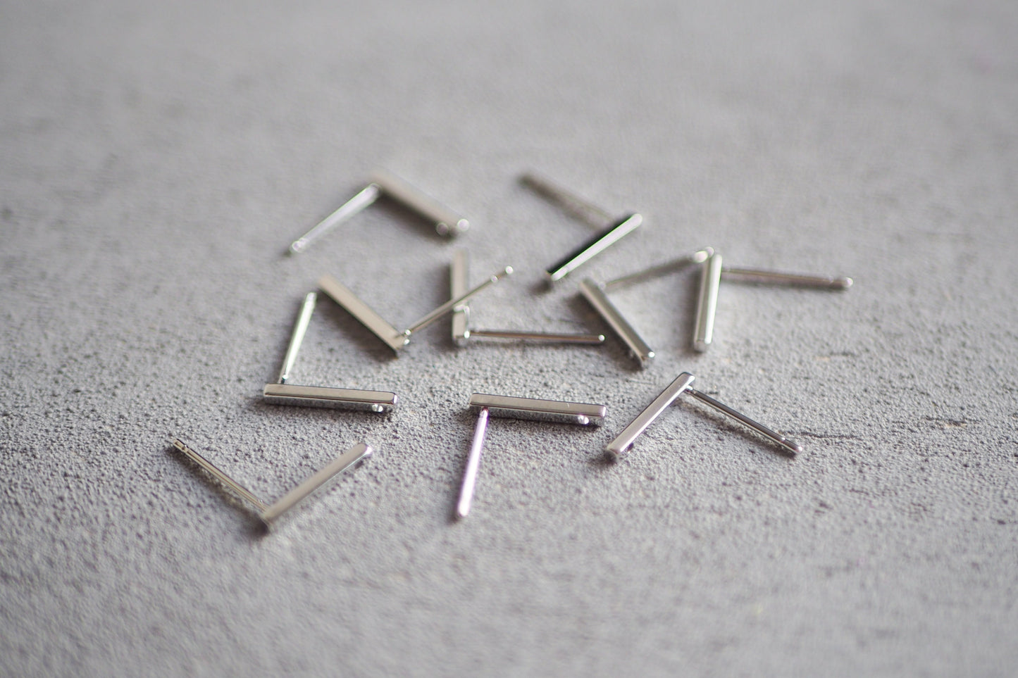 5 Paar Stab-Ohrstecker aus Messing, echt vergoldet o. platiniert, Gold oder Silber, minimalisch, modern, zeitlos, Schmuckzubehör Ohrringe