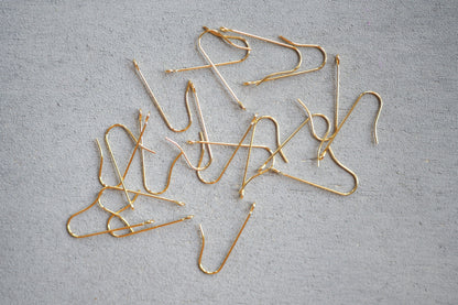 10 Paar lange Ohrhaken mit horizontaler Öse aus Edelstahl, minimalistisch und schlicht in Gold und Silber, Schmuckzubehör