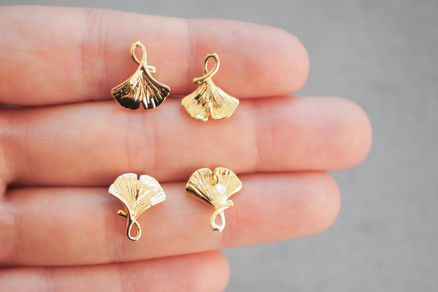 10 Ginkgo Blatt Verbinder, 14mm x 12mm, 18 Karat echt vergoldet, Ginkgoblatt Blätter Laub Herbst, Schmuckzubehör Gold