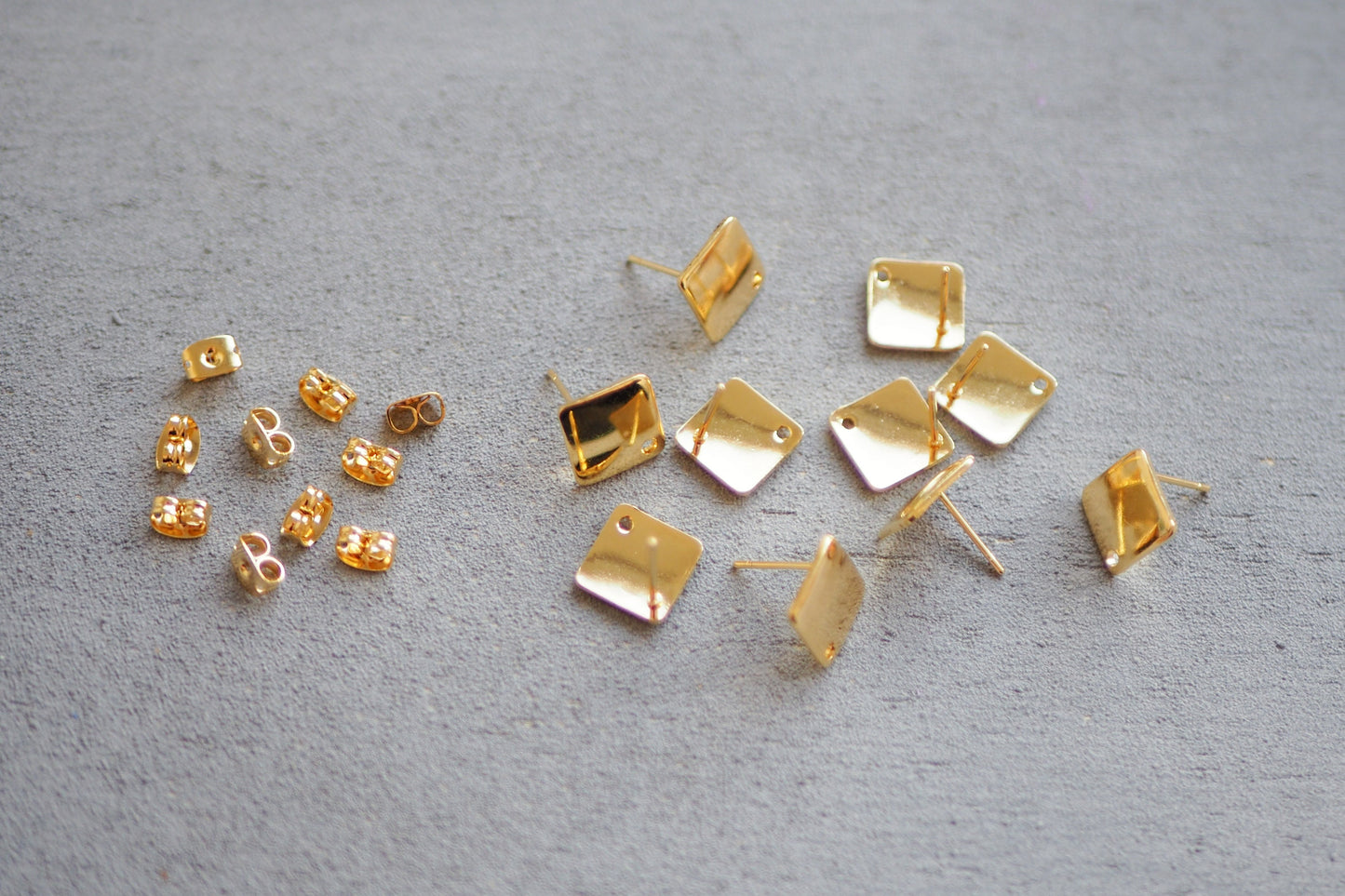 5 Paar eckige Ohrstecker aus Edelstahl, Gold oder Silber, gebogenes Quadrat, quadratsich minimalistisch geometrisch schlicht, Schmuckzubehör