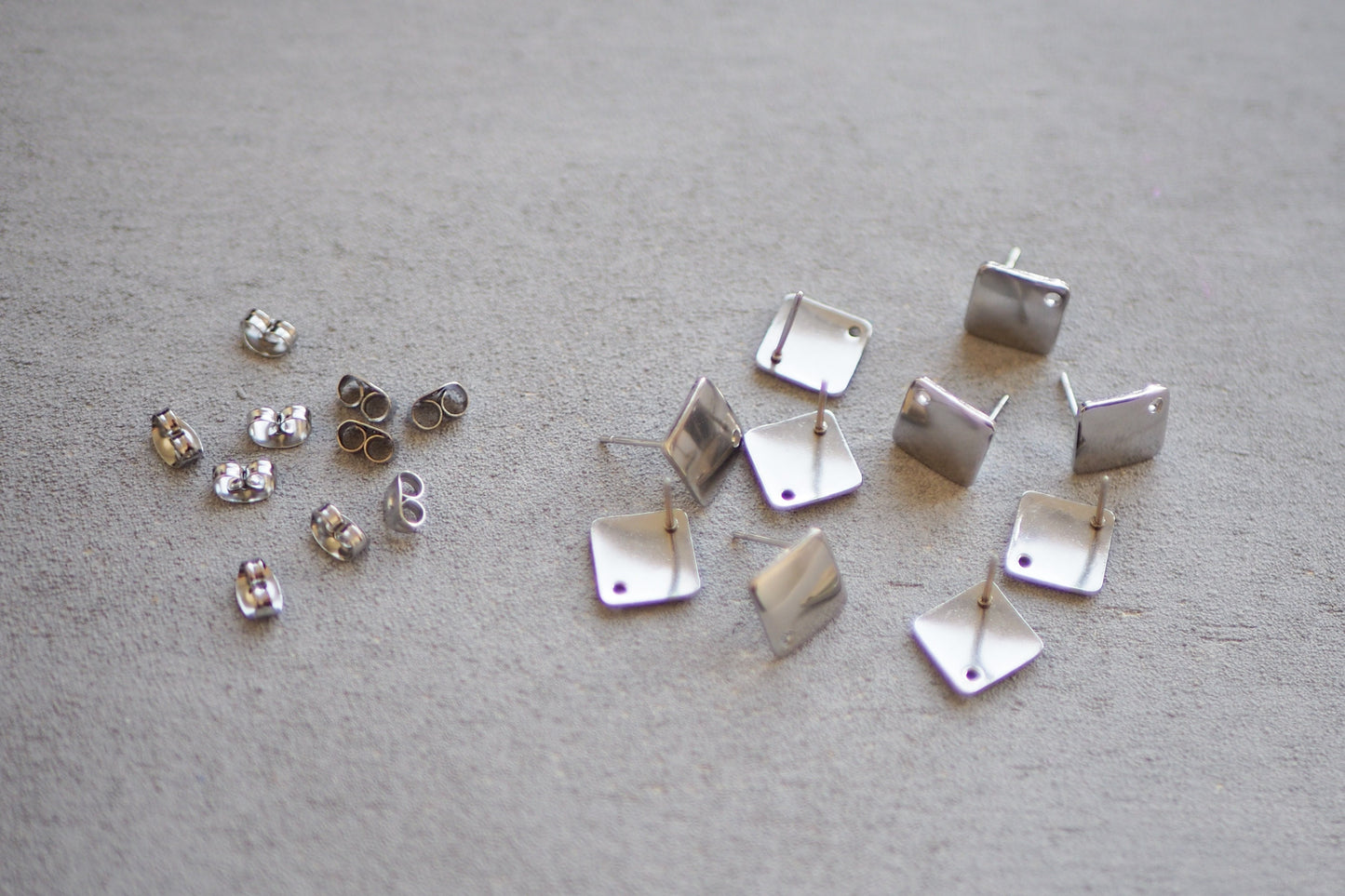 5 Paar eckige Ohrstecker aus Edelstahl, Gold oder Silber, gebogenes Quadrat, quadratsich minimalistisch geometrisch schlicht, Schmuckzubehör