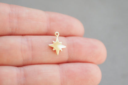 10 Stern Anhänger aus Messing 18 Karat echt vergoldet, 14mm x 11mm, Nordstern Polarstern Weihnachtsstern, Schmuckzubehör Gold