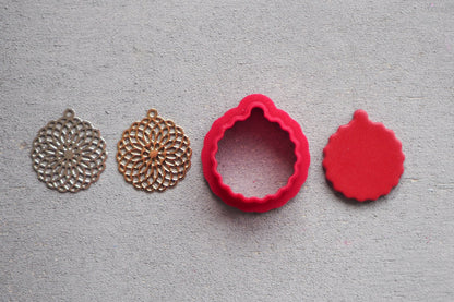 10x filigrane Mandala Anhänger aus Messing, 25mm in Gold oder Silber, Blume des Lebens Lebensblume Yoga, Schmuckzubehör