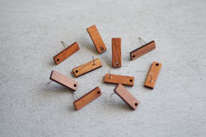 10x Holz Ohrstecker rechteckig, 20mm x 6,5mm, Schmuckzubehör für DIY Schmuck, Rechteck Viereck  Walnuss Holz Ohrringe Ohrschmuck