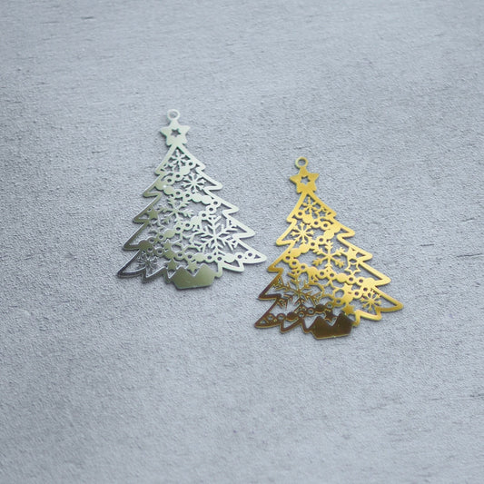 10x Tannenbaum Anhänger aus Edelstahl, 55mm in Gold oder Silber, Schneeflocken Winter Weihnachten, Schmuckzubehör, 18 Karat echt vergoldet