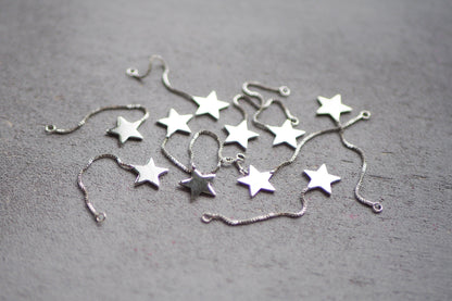 10 Stern Anhänger an Kette aus Messing, echt vergoldet o. platiniert, 56mm x 12mm, Weihnachten Sterne Ketten, Schmuckzubehör Gold Silber
