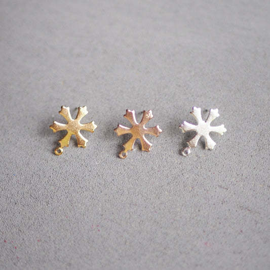 10x Schneeflocken Ohrstecker aus Edelstahl, Gold Silber Roségold, Schnee Winter Schneestern Eisblume Weihnachten Strahlen, Schmuckzubehör