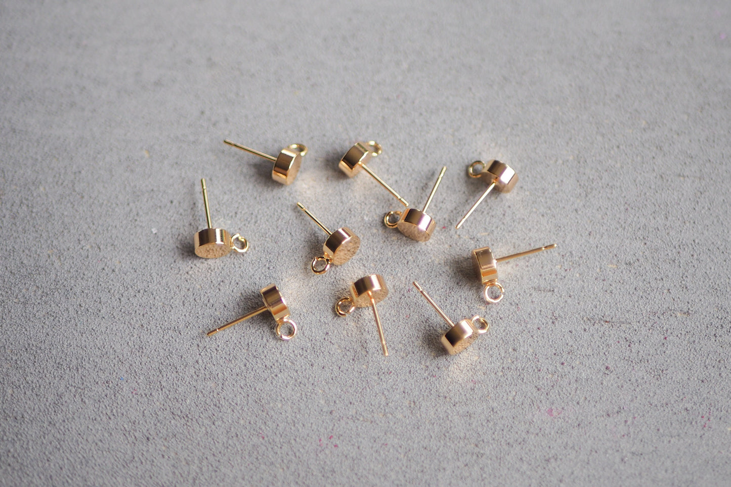 5 Paar Ohrstecker aus Messing, 18 Karat echt vergoldet, Gold Schmuck Ohrringe Schmuckzubehör