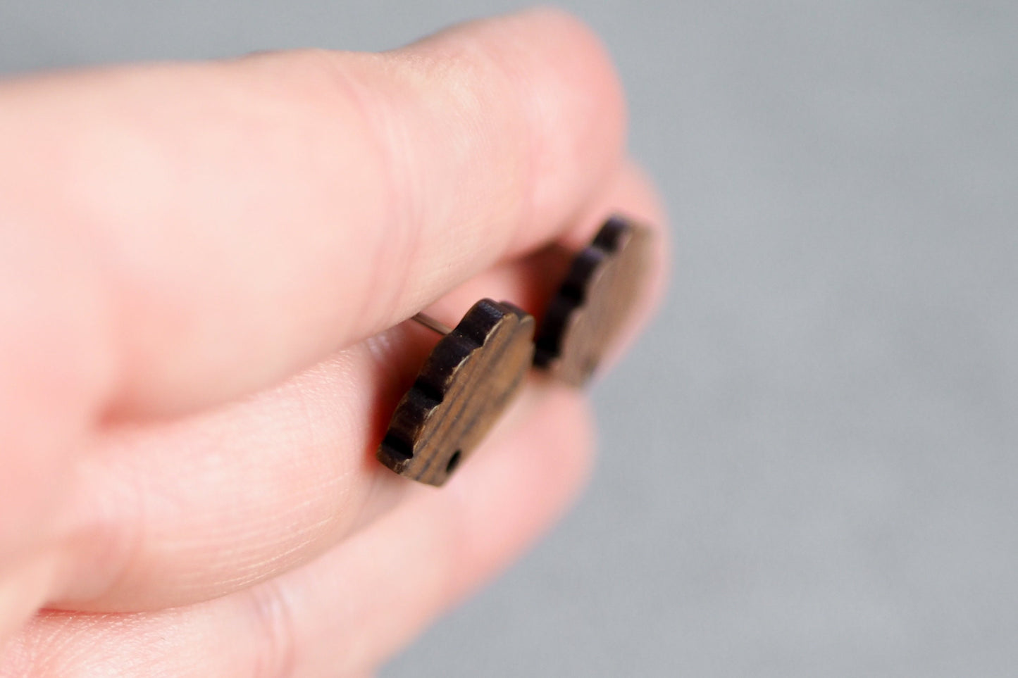 10x Holz Ohrstecker in Muschelform 17mm, Monstera Fensterblatt, Schmuckzubehör für DIY Schmuck, Walnuss Holz Ohrringe Ohrschmuck