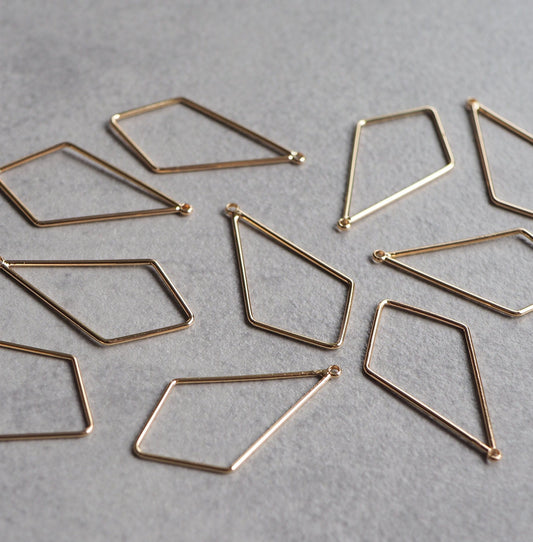 10 rautenförmige Rahmen Anhänger aus Messing, 18 Karat echt vergoldet, 28mm, eckige Tropfen, Charm Schmuckzubehör
