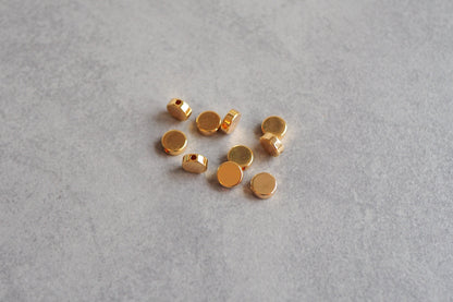 10 Stk. Perlen aus Messing, 18 Karat echt vergoldet, 4/6/8mm, Spacer Perle Metallperle Scheibe Rondell Zwischenperle Gold Schmuckzubehör